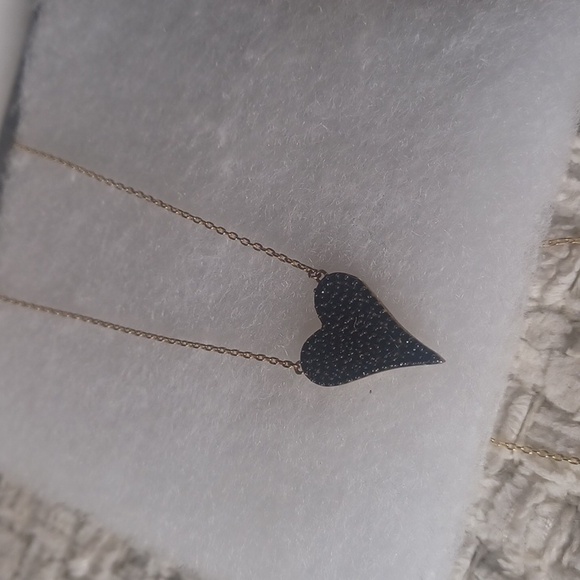 Ragen Happy Heart Necklace - Picture 2 of 6